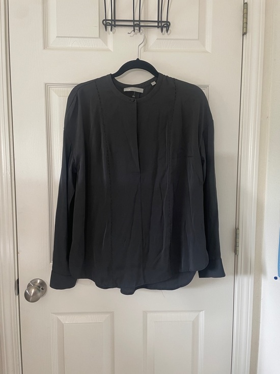Vince Tops - Vince Women’s Black Silk Blend Long Sleeve V-neck Blouse Size 8